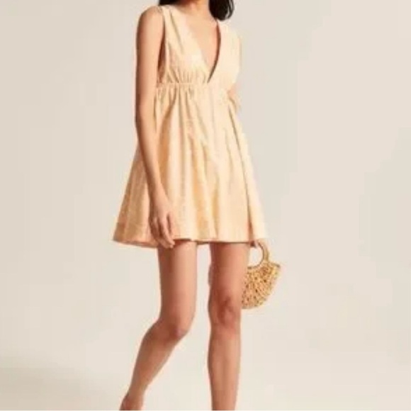 Abercrombie & Fitch Babydoll Poplin Peach Tie Back Dress - Picture 3 of 10